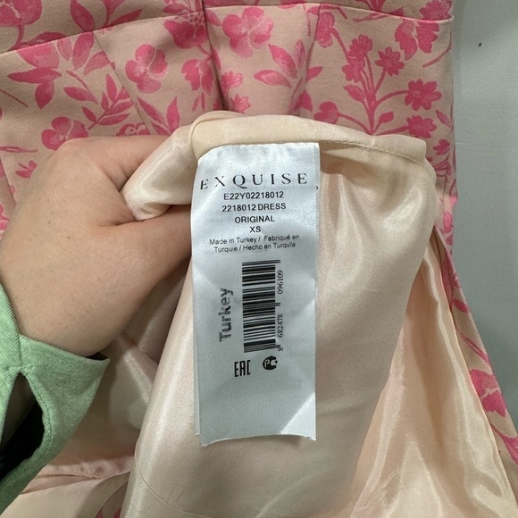 Exquise Pink Foral Puff Shoulder Midi Dress - Picture 7 of 7